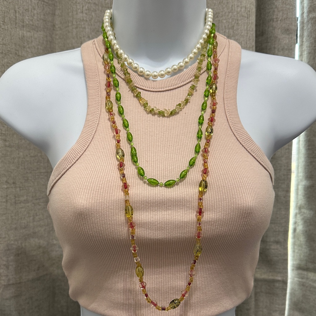 Green And Cream Necklace Set